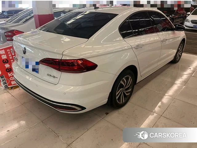 Volkswagen Bora 2023 Белый из Китая, фото 6