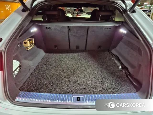 Audi SQ8 (4M) 2020 Белый из Кореи, фото 6