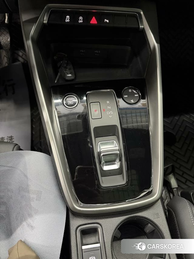 Audi A3 2023 Белый из Китая, фото 6