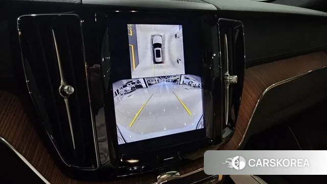 Volvo XC60 second Generation 2024 Белый из Кореи, фото 6