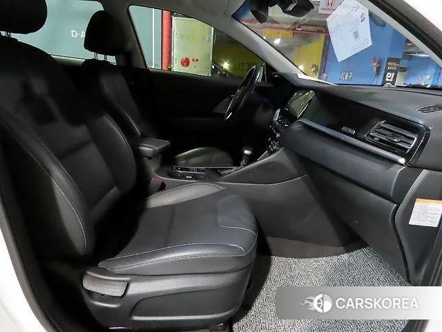 Kia The New Niro 2021 Белый из Кореи, фото 6