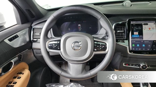 Volvo XC90 second Generation 2023 Белый из Кореи, фото 6