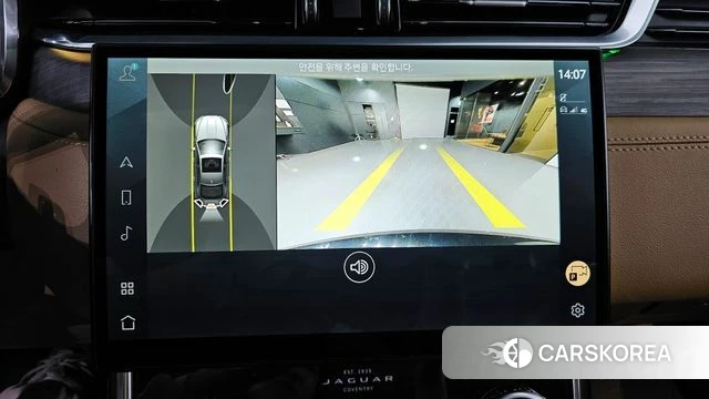 Jaguar XF (X260) 2022 Черный из Кореи, фото 6