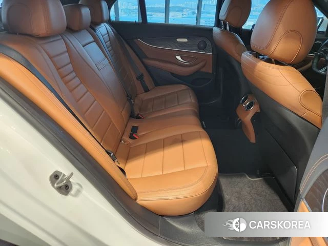 Mercedes-Benz E-Class W213 2021 Белый из Кореи, фото 6
