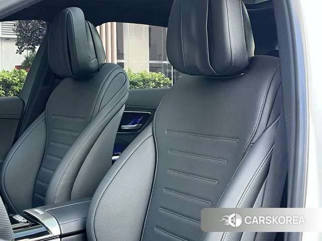 Mercedes-Benz Class C 2024 Белый из Китая, фото 6