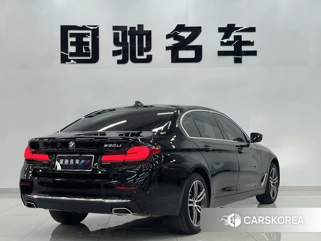 BMW 5 series 2023 Черный из Китая, фото 6