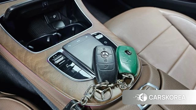 Mercedes-Benz E-Class W213 2021 Черный из Кореи, фото 6