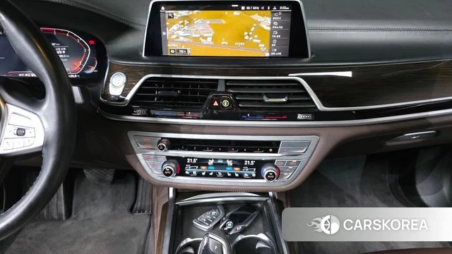 BMW 7 Series (G11) 2019 Белый из Кореи, фото 6