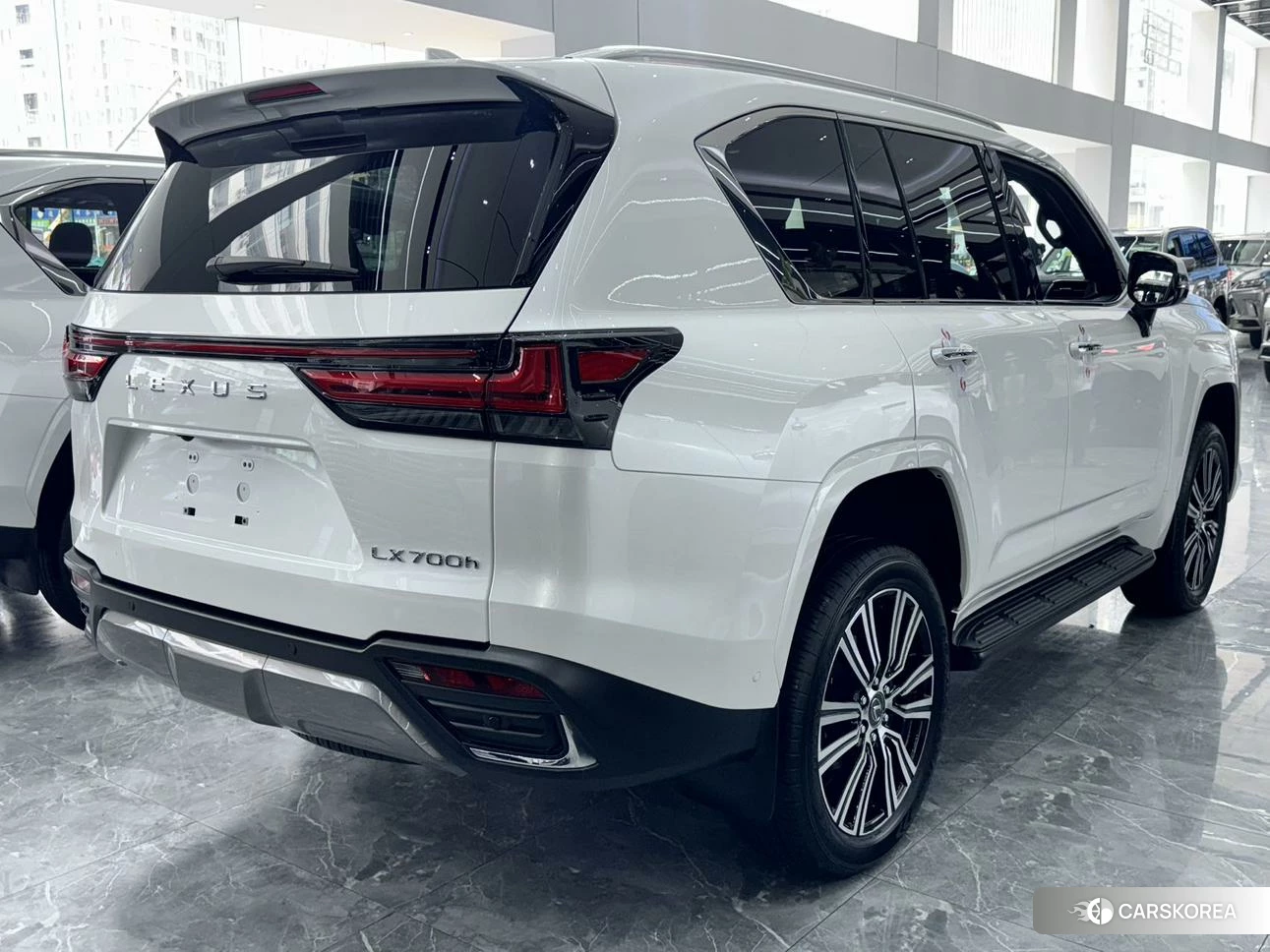 Lexus LX 2024 Белый из Китая, фото 6