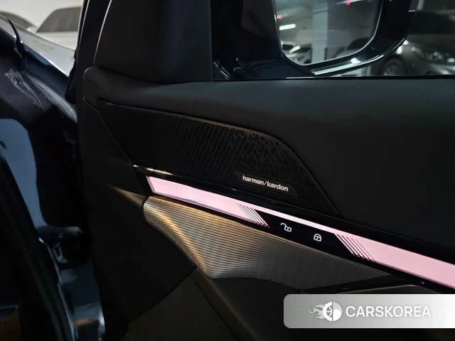 BMW 5 Series (G60) 2025 Серый из Кореи, фото 6