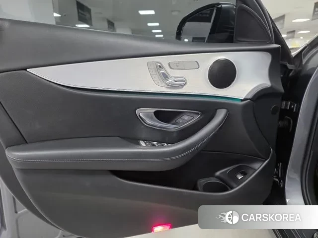 Mercedes-Benz E-Class W213 2020 Серый из Кореи, фото 6