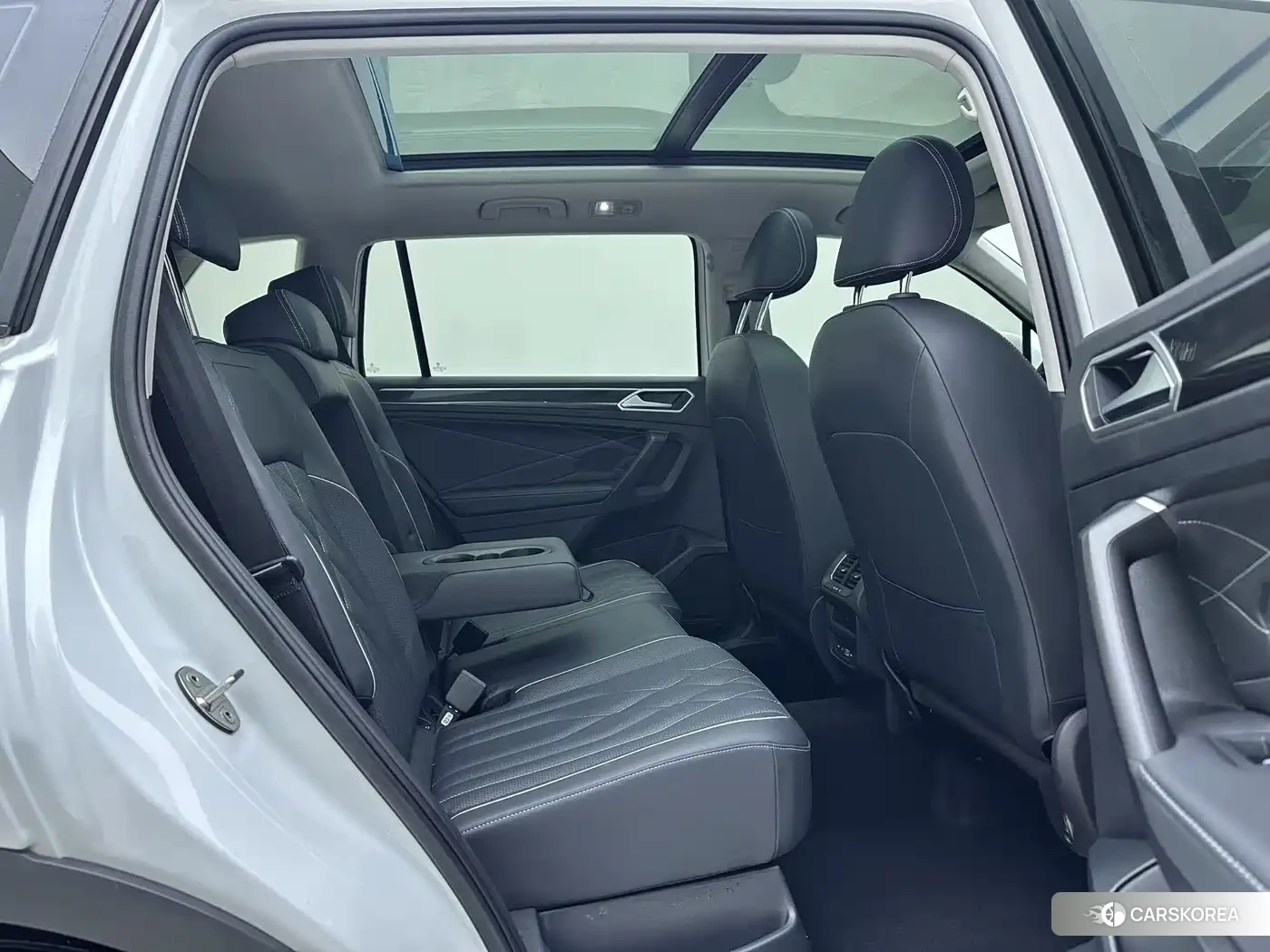 Volkswagen Tiguan L 2023 Белый из Китая, фото 6