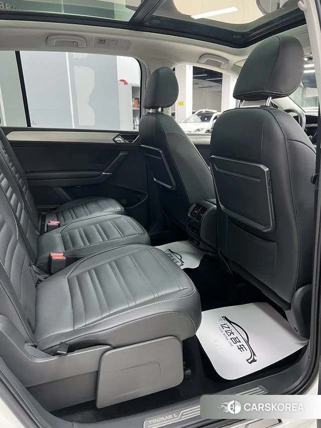 Volkswagen Touran L 2021 Белый из Китая, фото 6