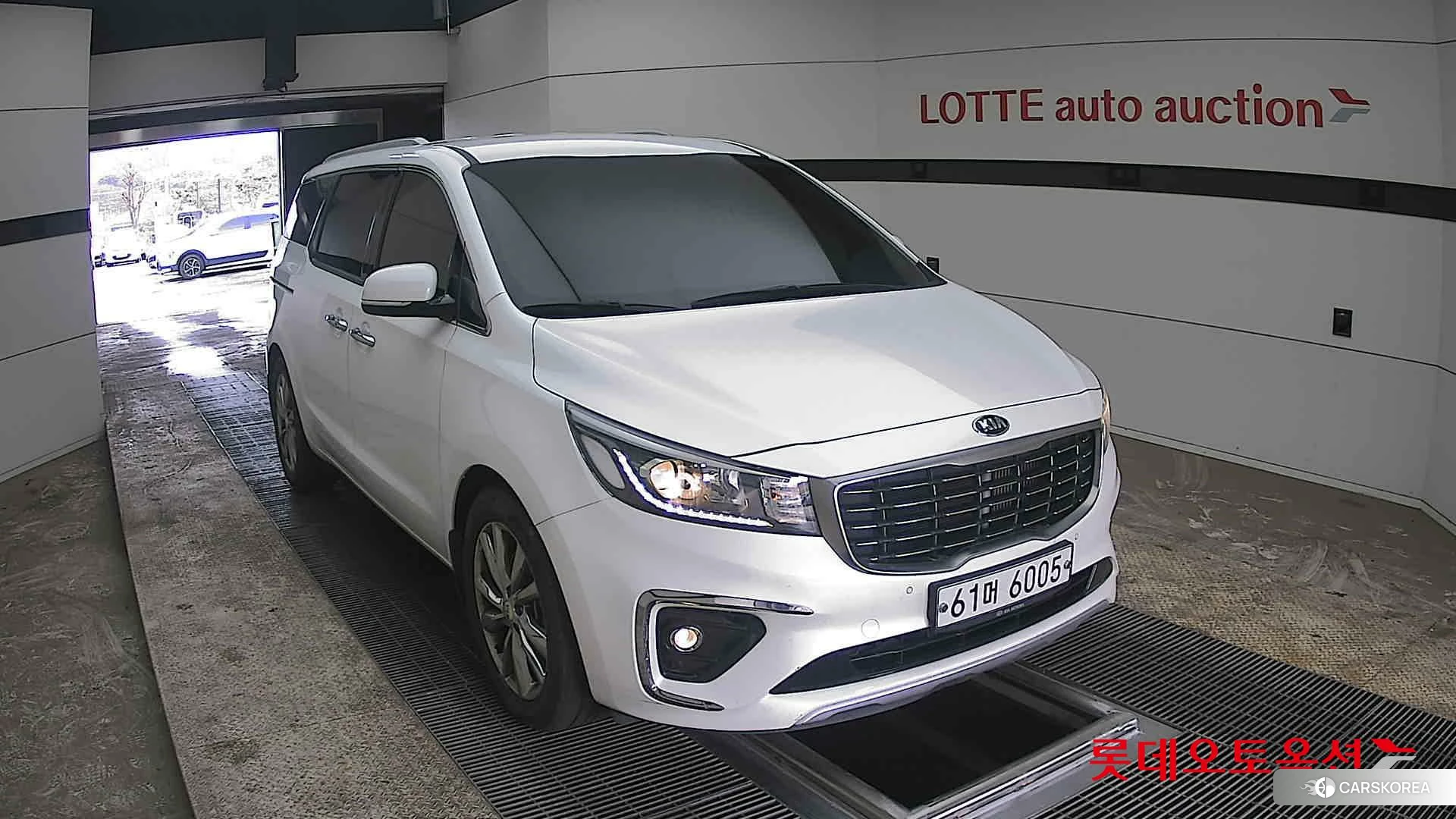 Kia Carnival 2019 Белый из Кореи, фото 6