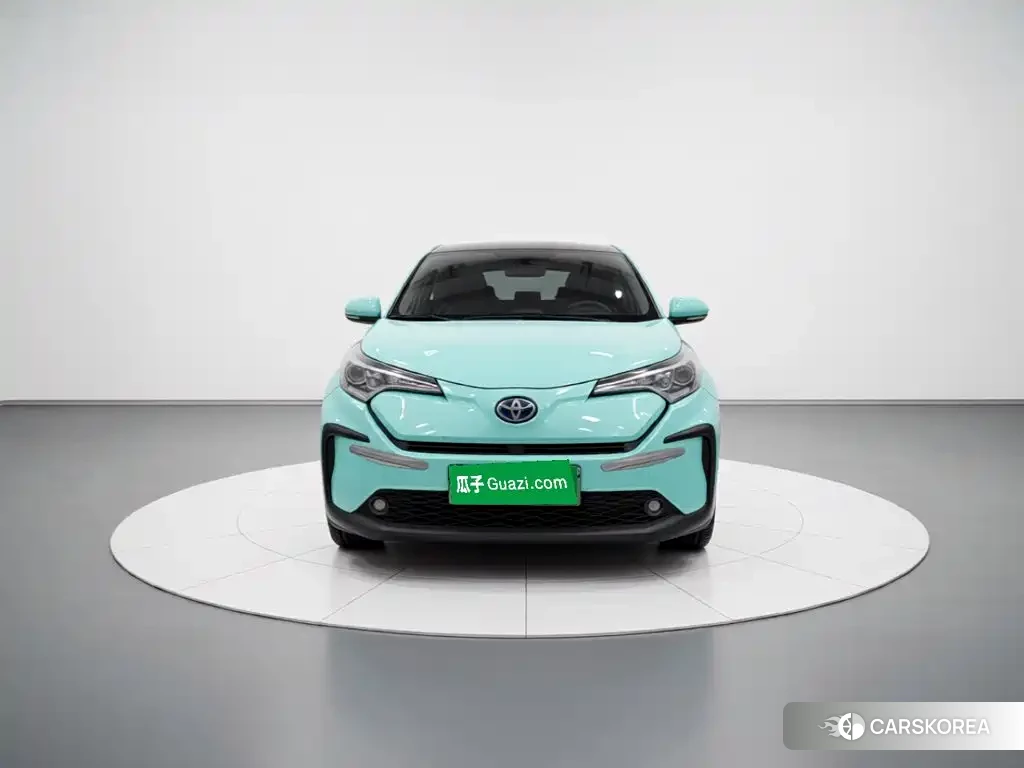 Toyota C-HR EV 2022 Белый из Китая, фото 6