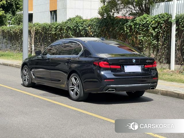 BMW 5 series 2023 Черный из Китая, фото 6
