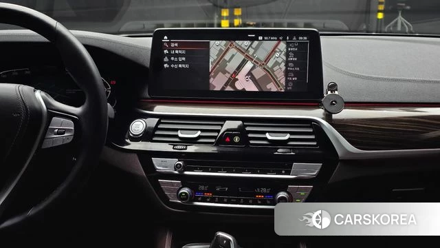 BMW 5 Series (G30) 2023 Черный из Кореи, фото 6