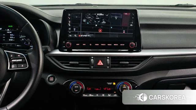 Kia The New K3 2nd generation 2022 Белый из Кореи, фото 6