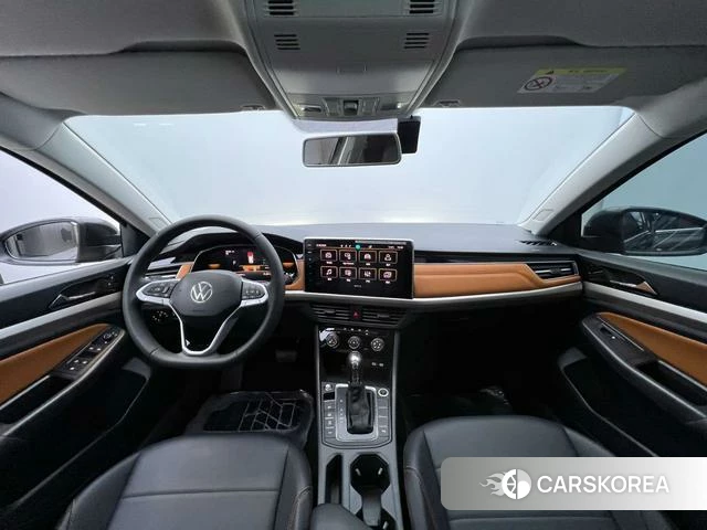 Volkswagen Bora 2024 Черный из Китая, фото 6