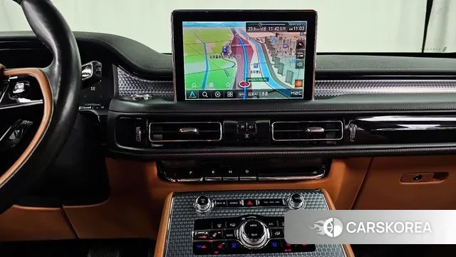 Lincoln Aviator 2nd generation 2022 Белый из Кореи, фото 6