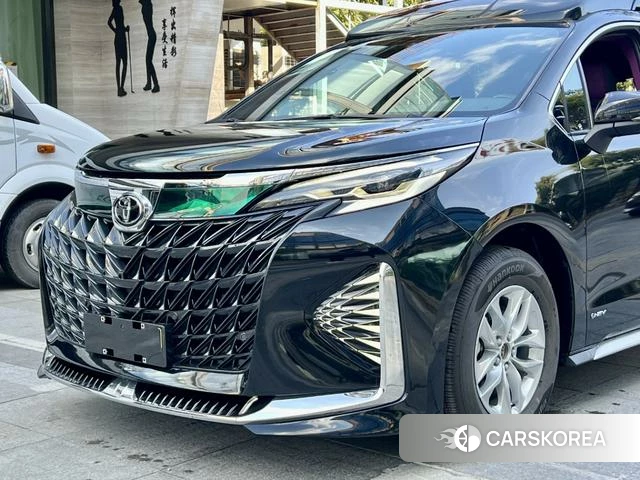 Toyota Grevia 2025 Черный из Китая, фото 6