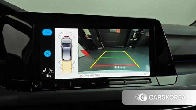 Volkswagen Golf 8th Generation 2024 Белый из Кореи, фото 6