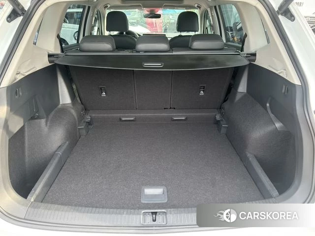 Volkswagen Tiguan L 2023 Белый из Китая, фото 6