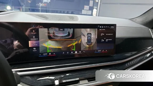 BMW X7 (G07) 2024 Светло-серебряный цвет из Кореи, фото 6