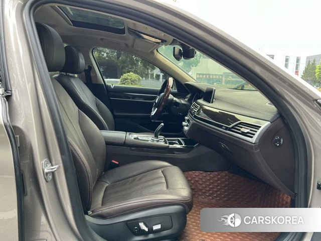 BMW 7 series id 4209583 из Китая 6