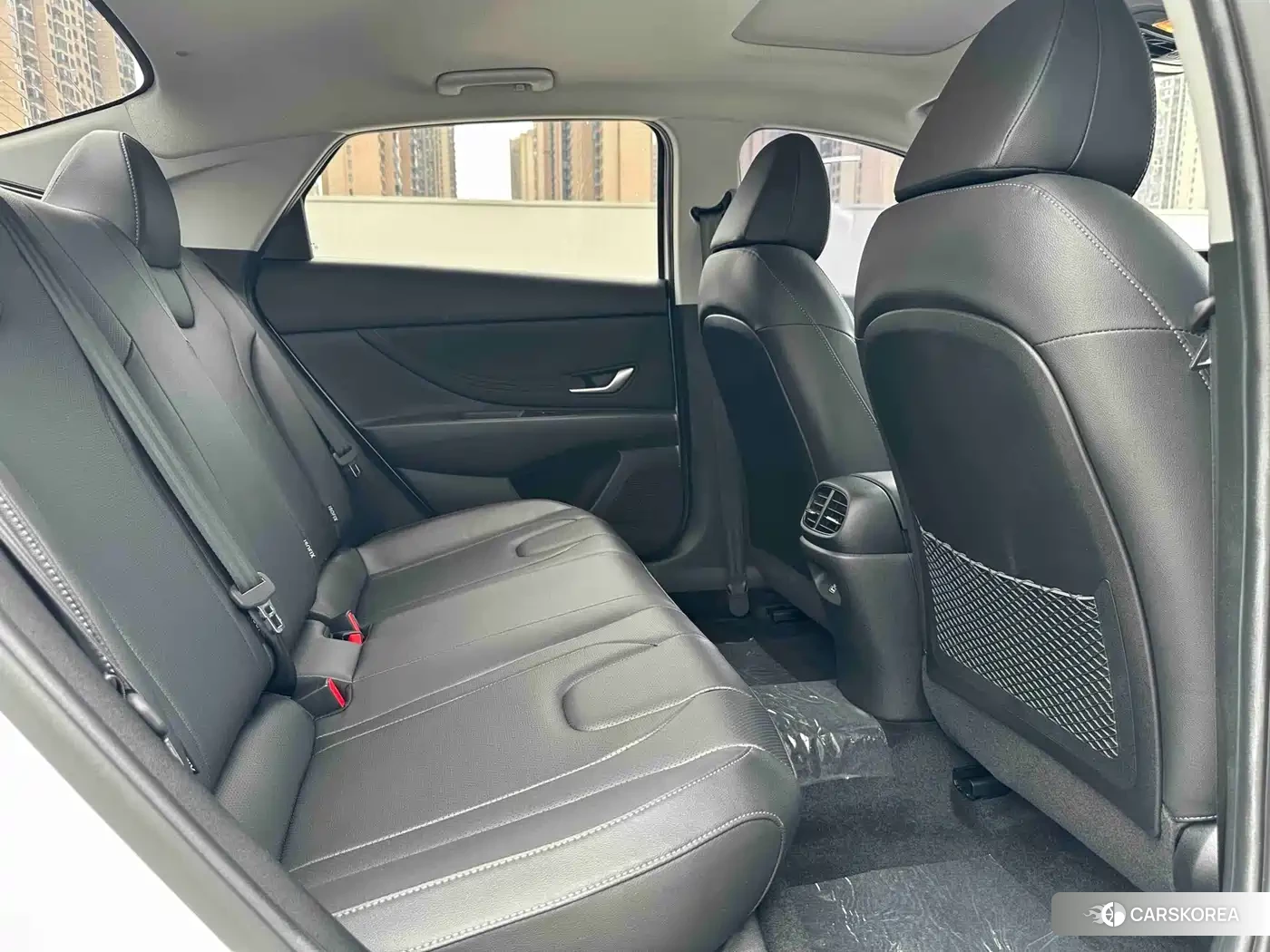 Hyundai Elantra 2023 Белый из Китая, фото 6