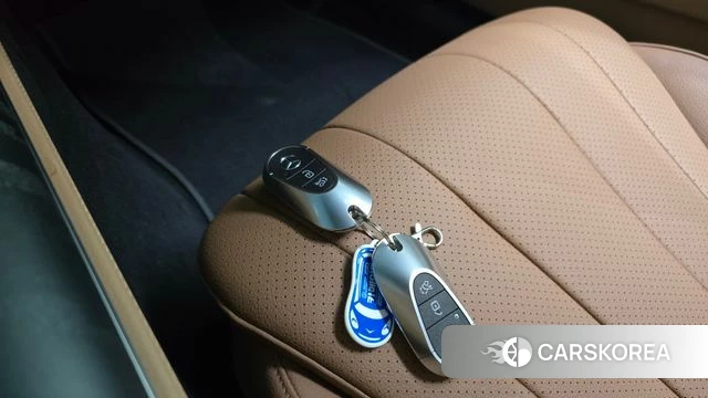 Mercedes-Benz E-Class W214 2025 Белый из Кореи, фото 6