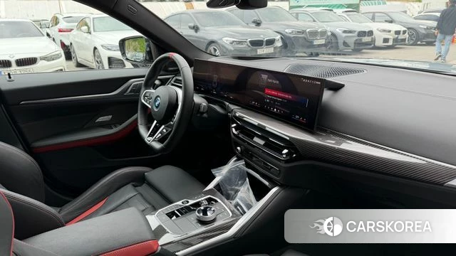 BMW i4 2025 Светло-серебряный цвет из Кореи, фото 6
