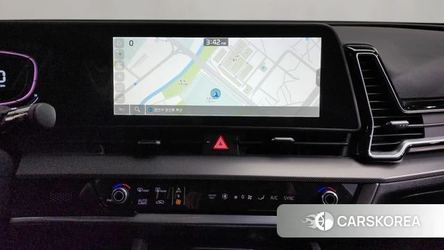 Kia Sportage 5th Generation Hybrid 2023 Белый из Кореи, фото 6