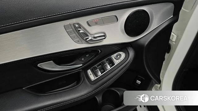 Mercedes-Benz GLC-Class X253 2018 Белый из Кореи, фото 6