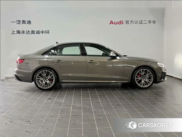 Audi S4 2024 Темно-серый из Китая, фото 6