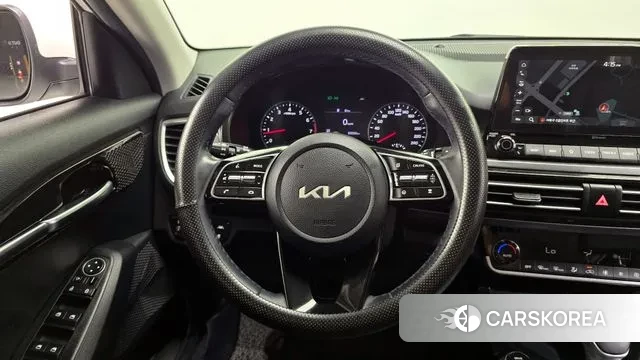Kia Seltos 2021 Белый из Кореи, фото 6