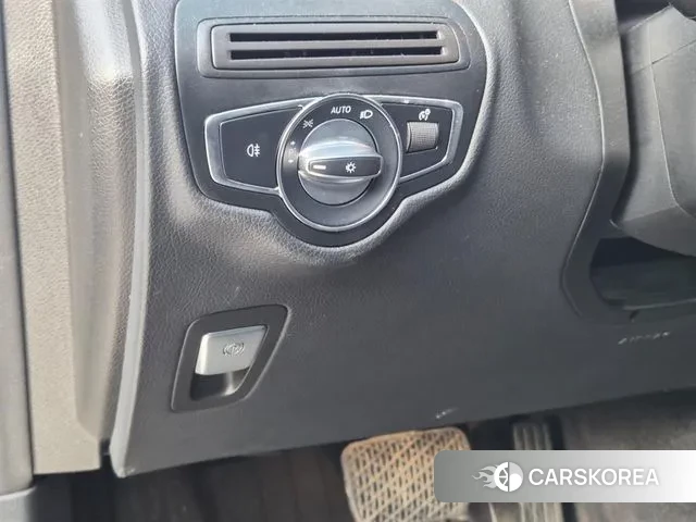 Mercedes-Benz GLC-Class X253 2021 Серебристо-серый из Кореи, фото 6