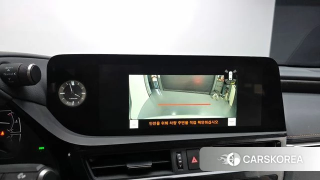 Lexus ES300h 7th generation 2023 Белый из Кореи, фото 6