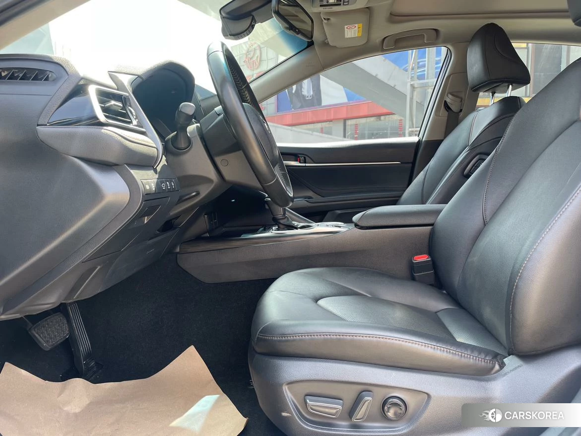 Toyota Camry 2022 Белый из Китая, фото 6