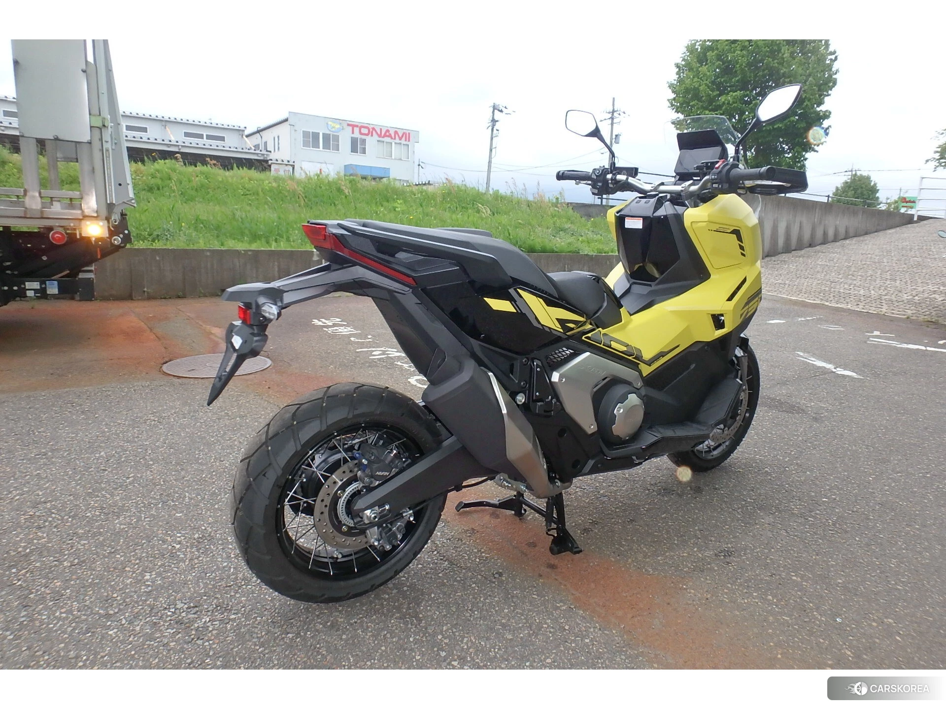 Проданный Honda X-ADV 750 id 4320457 из Японии, фото 6