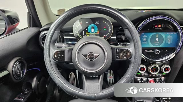 Mini Cooper 2022 Красный из Кореи, фото 6