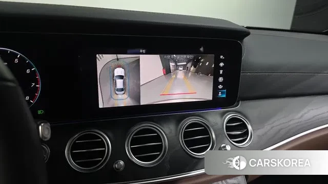 Mercedes-Benz E-Class W213 2022 Песочный из Кореи, фото 6