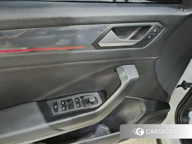 Volkswagen T-Roc 2021 Белый из Кореи, фото 6
