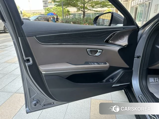 BYD Han DM 2021 Серебристо-серый из Китая, фото 6