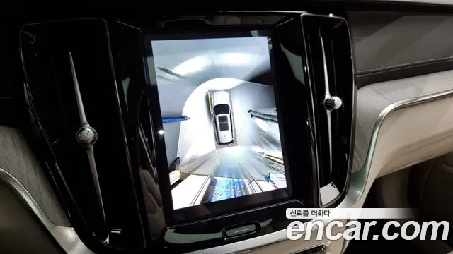 Volvo V60 Cross-Country 2nd Generation 2023 Белый из Кореи, фото 6