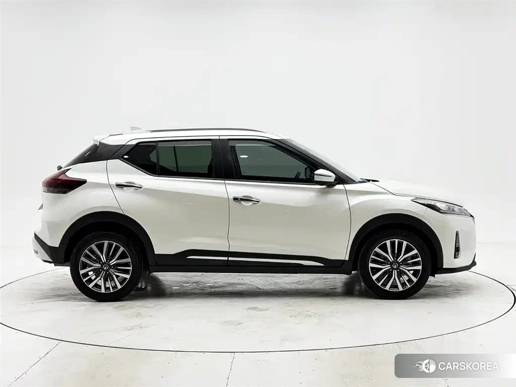Nissan Kicks 2022 Белый из Китая, фото 6