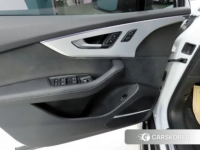 Audi Q7 (4M) 2023 Белый из Кореи, фото 6