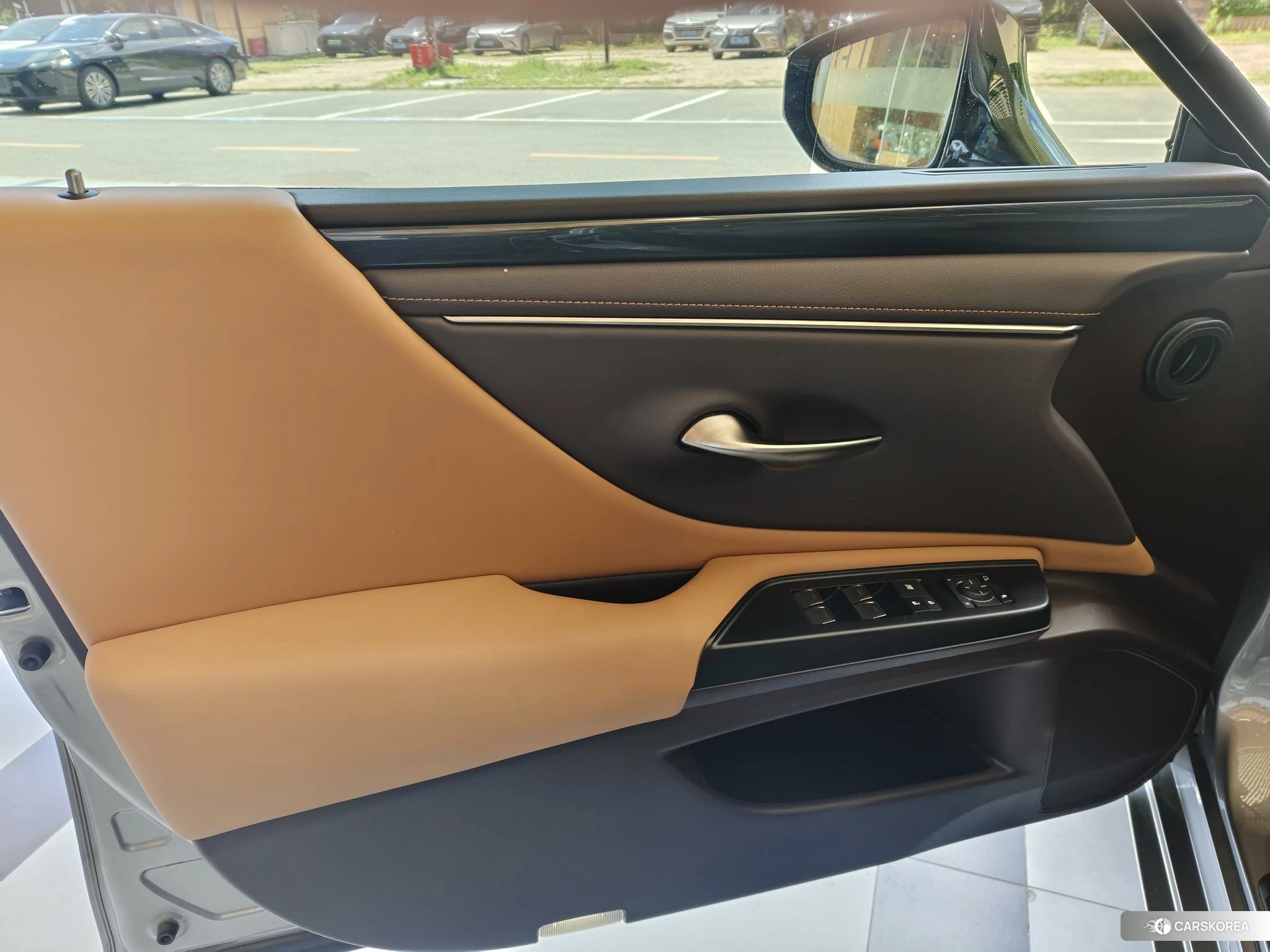 Lexus ES 2019 Серебристо-серый из Китая, фото 6