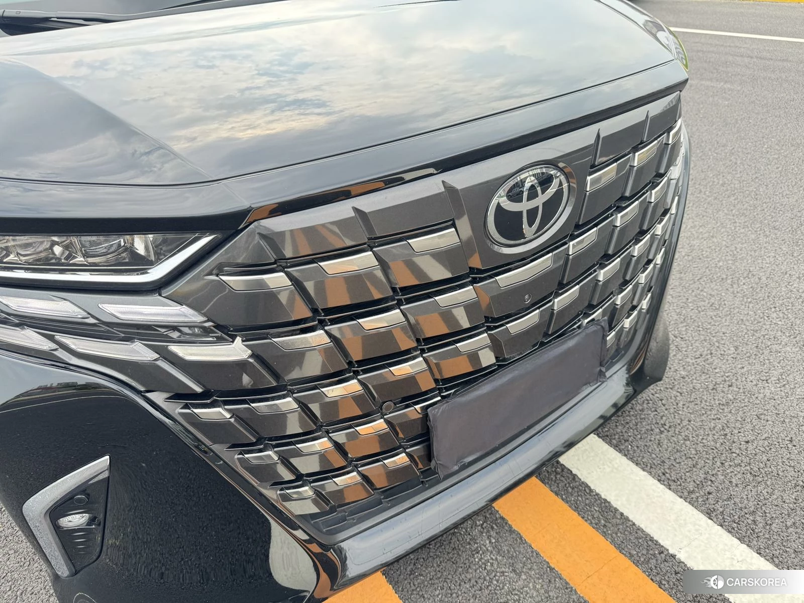 Toyota Elfa 2024 Черный из Китая, фото 6
