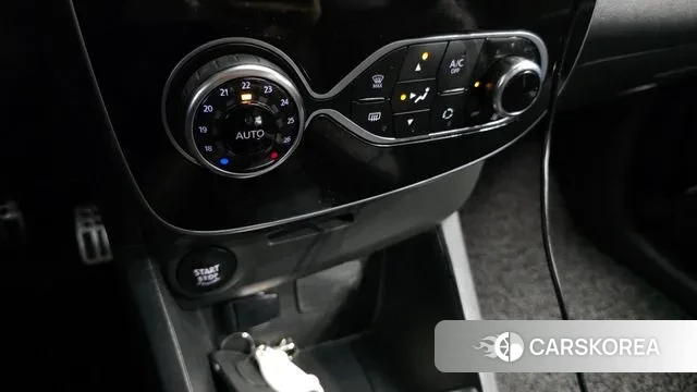 Renault Korea (Samsung) Clio 2018 Белый из Кореи, фото 6